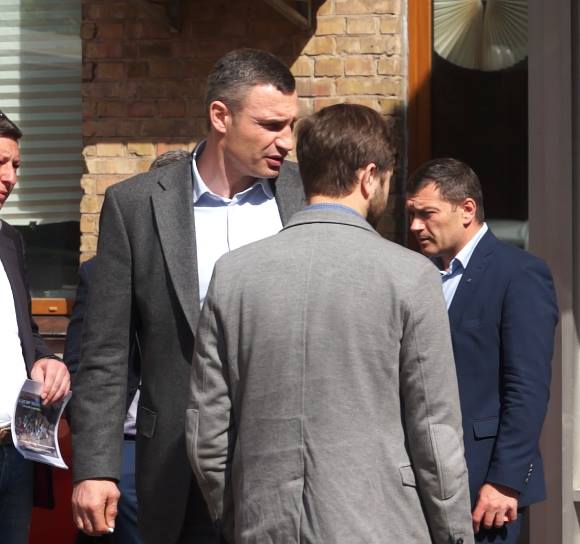 У Кличко сдают нервы: Мэр Киева начал гробить свое здоровье - 75680 У Кличко сдают нервы: Мэр Киева начал гробить свое здоровье - фото 75680