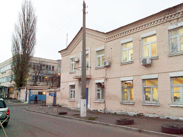 Радищева, 4, де ще жевріє державне книговидання Радищева, 4, де ще жевріє державне книговидання