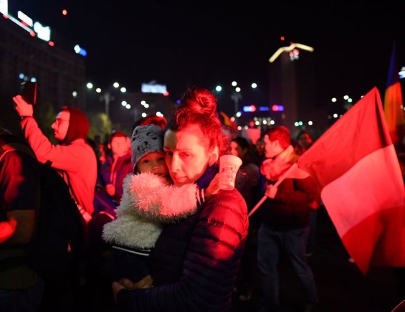 Неспокойно у соседей: в Румынии вспыхнули массовые протесты из-за судебной реформы 796988_main Неспокойно у соседей: в Румынии вспыхнули массовые протесты из-за судебной реформы