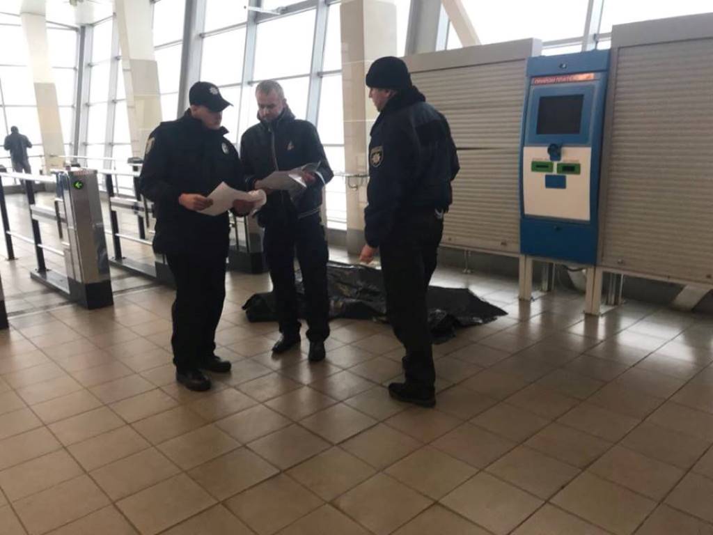 18      ""   dqxikeidqxidqrant