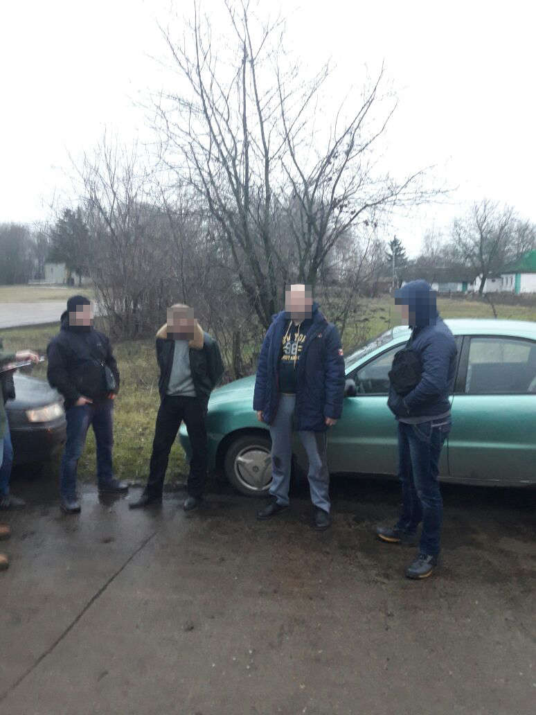 На Чернігівщині СБУ викрила на хабарі двох «колядників» з поліції (Фото) dqxikeidqxidqeant