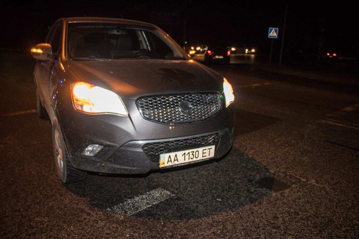 Пассажиры авто уверяют, пешеходам светофор "показывал" красный Пассажиры авто уверяют, пешеходам светофор "показывал" красный