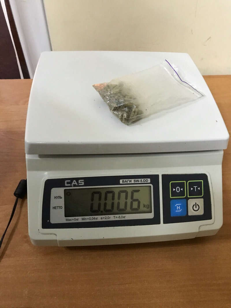 На «Ягодині» у француза в шапці знайшли «наркоту» На «Ягодині» у француза в шапці знайшли «наркоту» dqxikeidqxidqeant