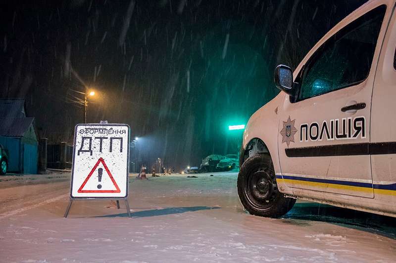 На месте работали патрульные