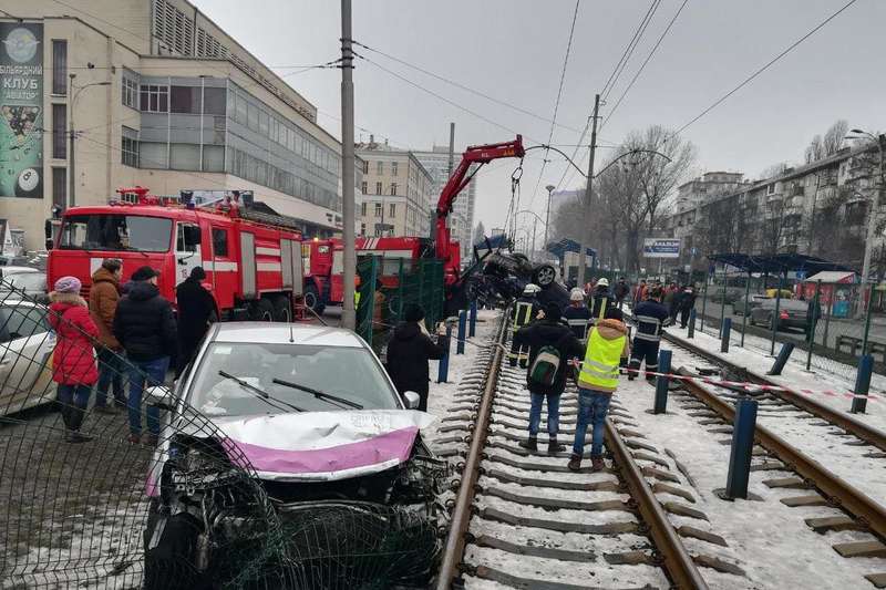   , -   Mercedes   dqxikeidqxidqeant