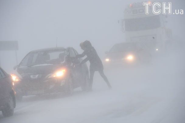 Массовые аварии, больше десятка жертв: в Европе бушует февральский холод
