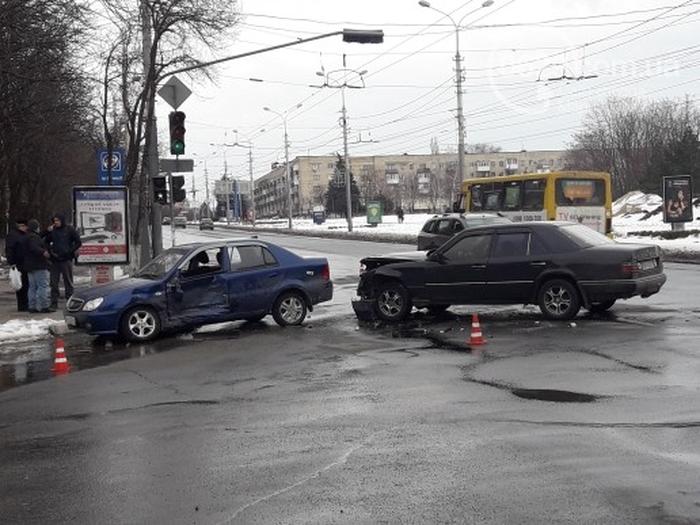 20180304112750_5a9bc30fa0a87 dqxikeidqxidqeant