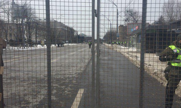 Полиция перекрыла Воздухофлотский проспект из-за митинга dqxikeidqxidqrant