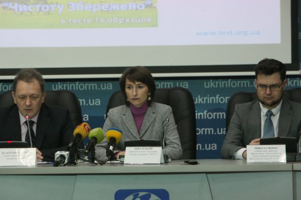 Центр экспертиз "ТЕСТ" определил производителей самой качественной сметаны и масла