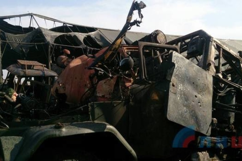 ÐŸÐ°Ñ€Ð°Ð´Ð° Ð½Ðµ Ð±ÑƒÐ´ÐµÑ‚. ÐŸÐ¾Ð´ Ð›ÑƒÐ³Ð°Ð½ÑÐºÐ¾Ð¼ Ñ€Ð°Ð·Ð±Ð¾Ð¼Ð±Ð¸Ð»Ð¾ Ñ‚ÐµÑ…Ð½Ð¸ÐºÑƒ Ð±Ð¾ÐµÐ²Ð¸ÐºÐ¾Ð² Ð´Ð»Ñ 9 Ð¼Ð°Ñ 