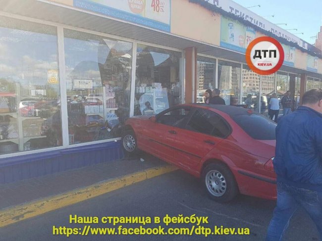 31180074_1021480501351176_3446667244510117888_n dqxikeidqxidqrant