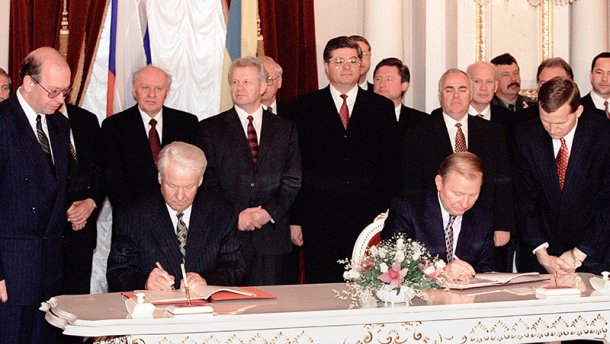 Дорога в западню: Как Россия готовила юридический плацдарм для захвата Украины - 128381 Дорога в западню: Как Россия готовила юридический плацдарм для захвата Украины - фото 128381 dqxikeidqxidqeant