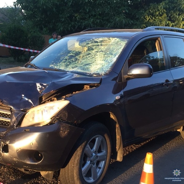 Ð’ ÐžÐ´ÐµÑÑÐµ ÑÑ‚Ð°Ñ€ÑƒÑ…Ð° Ð½Ð° Ð´Ð¶Ð¸Ð¿Ðµ ÑƒÐ±Ð¸Ð»Ð° Ð¼Ð¾Ð»Ð¾Ð´ÑƒÑŽ Ð´ÐµÐ²ÑƒÑˆÐºÑƒ Ñ Ñ€ÐµÐ±ÐµÐ½ÐºÐ¾Ð¼. Ð›ÑŽÐ´Ð¸ Ð¿Ð¾Ð´Ð½ÑÐ»Ð¸ Ð±ÑƒÐ½Ñ‚ (Ñ„Ð¾Ñ‚Ð¾, Ð²Ð¸Ð´ÐµÐ¾) 