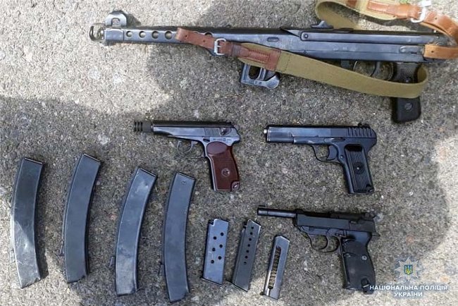  ,  ,     ,   , -  03