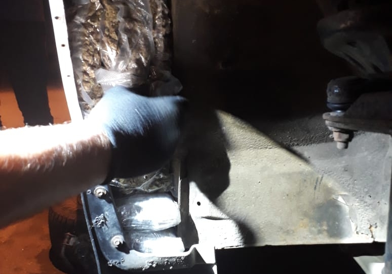 ХаÑÑковÑанин пÑÑалÑÑ Ð²ÑвезÑи в РоÑÑÐ¸Ñ Ð±Ð¾Ð»ÐµÐµ Ñеми килогÑаммов конопли. ФоÑо: ÐÐСУ