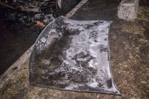 підпал позашляховика