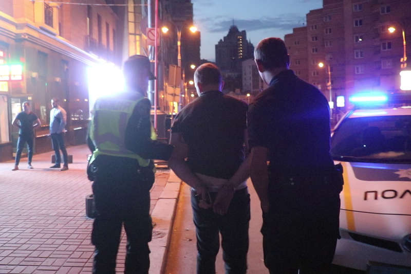 Ð ÑезÑлÑÑаÑе возник конÑÐ»Ð¸ÐºÑ Ð¼ÐµÐ¶Ð´Ñ Ð²Ð¾Ð´Ð¸Ñелем авÑо, его заÑиÑником, полиÑией и жÑÑналиÑÑами dqxikeidqxidqrant