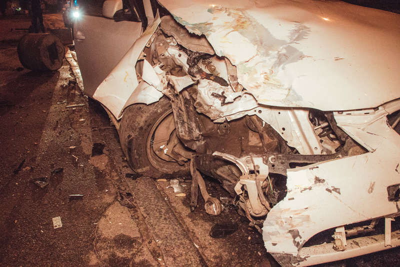 ÐвÑÐ¾Ð¼Ð¾Ð±Ð¸Ð»Ñ Ð¿Ð¾Ð»ÑÑил ÑеÑÑезнÑе повÑеждениÑ