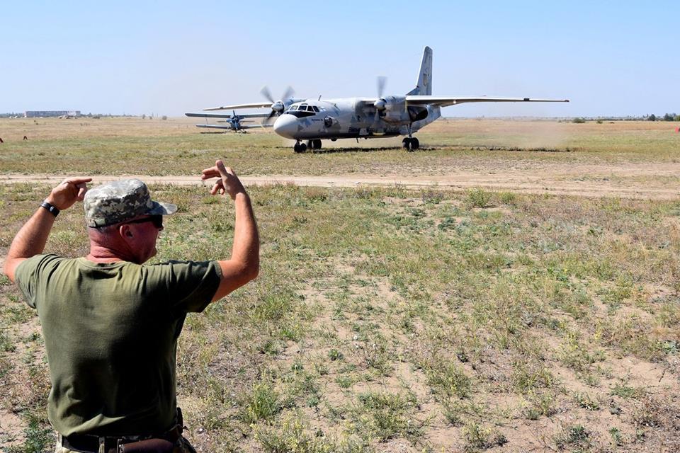 ÐбоÑона ÐзовÑкого моÑÑ: УкÑаина поÑла на ÑадикалÑнÑе меÑÑ