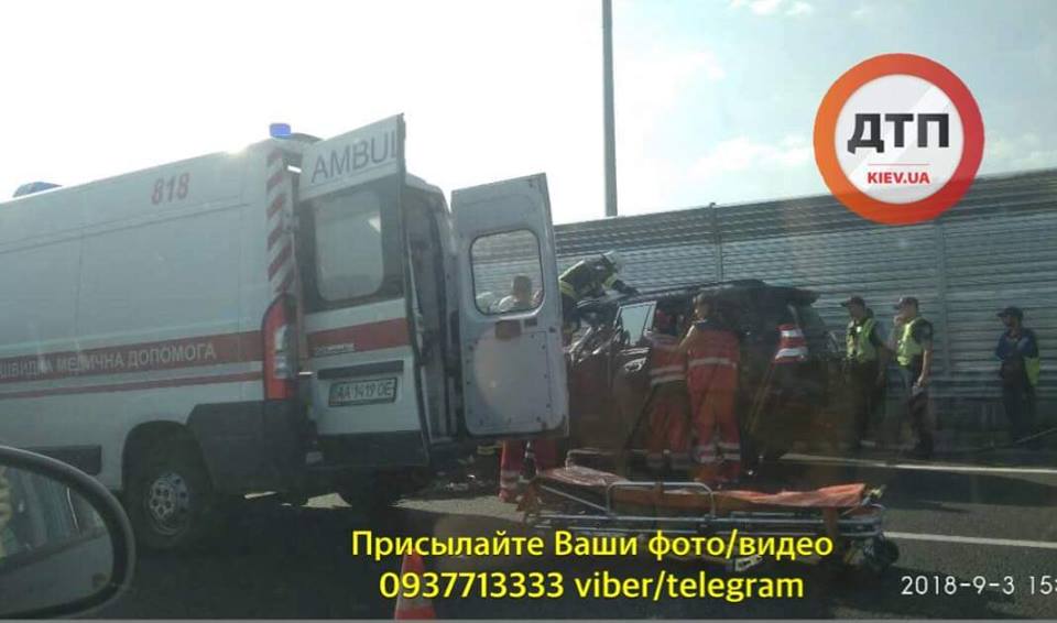 Ðа данном изобÑажении Ð¼Ð¾Ð¶ÐµÑ Ð½Ð°Ñ
одиÑÑÑÑ: один или неÑколÑко Ñеловек, ÑекÑÑ Ð¸ на ÑлиÑе dqxikeidqxidqeant