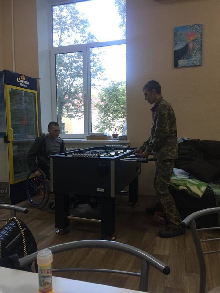 По Киеву пронеслась вереница ’’скорых’’: волонтер обратилась к украинцам