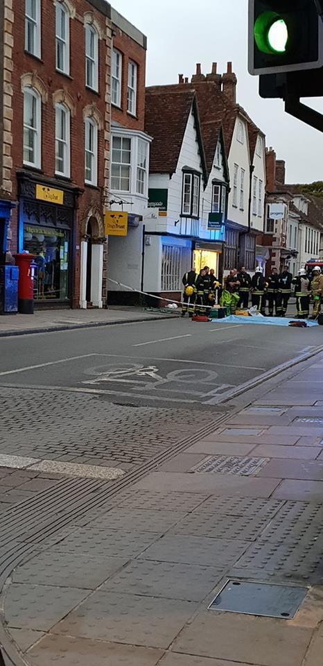 ÐÐ¾Ð²Ð¾Ðµ Ð§ÐŸ Ð² Ð¡Ð¾Ð»ÑÐ±ÐµÑ€Ð¸: Ð´Ð²Ð¾Ðµ Ñ€Ð¾ÑÑÐ¸ÑÐ½ Ð¾Ñ‚Ñ€Ð°Ð²Ð¸Ð»Ð¸ÑÑŒ Ð² Ñ€ÐµÑÑ‚Ð¾Ñ€Ð°Ð½Ðµ dqxikeidqxidqeant