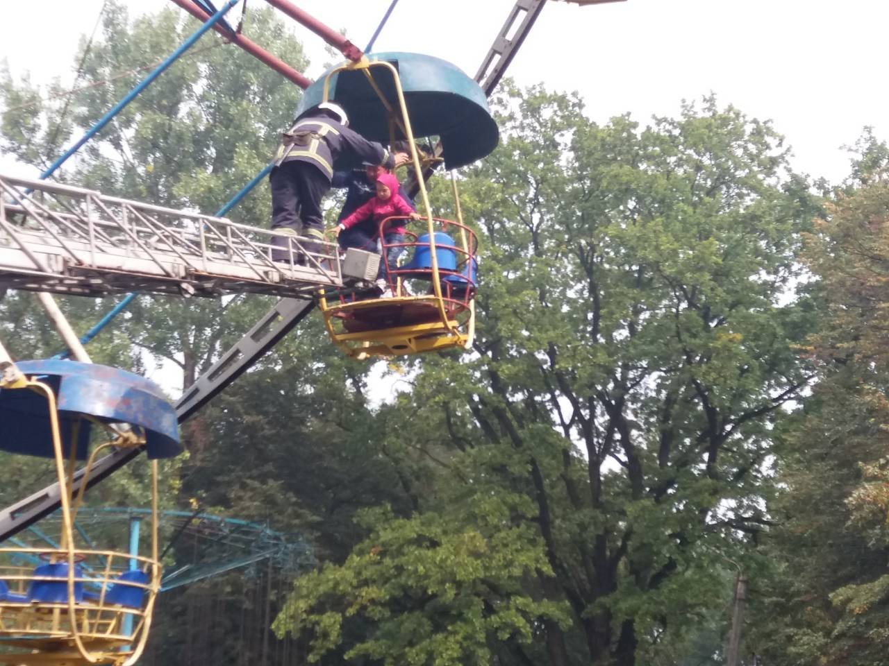 пÑоиÑÑеÑÑвие, аваÑиÑ, пÑикаÑпаÑÑе, деÑи, колеÑо обозÑÐµÐ½Ð¸Ñ dqxikeidqxidqeant