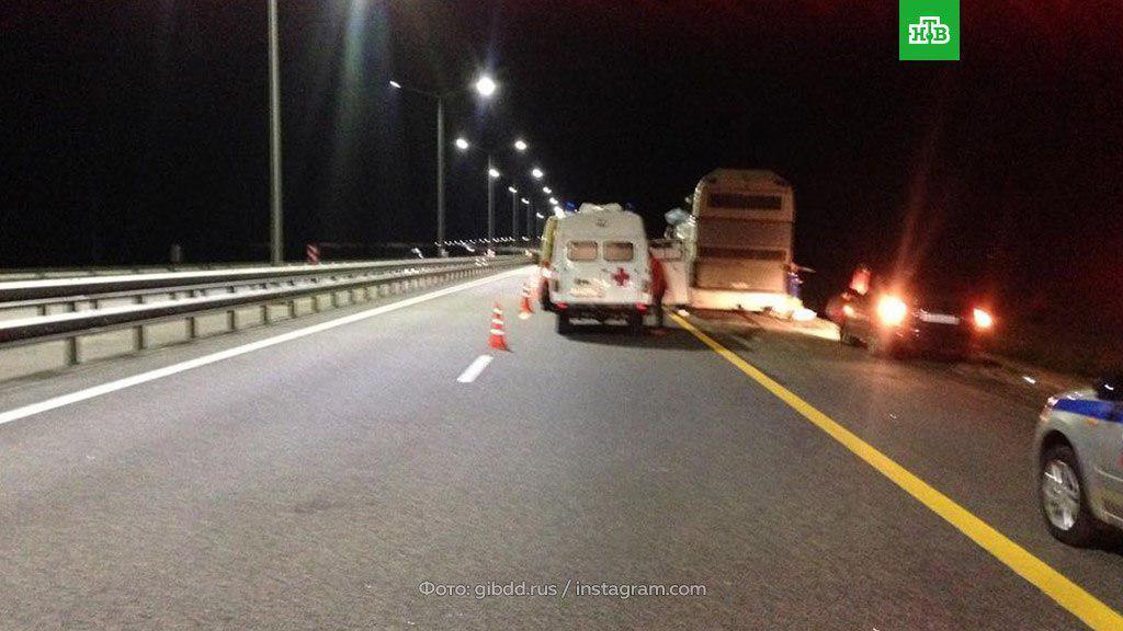 В России столкнулись два автобуса: погибли четверо, ранены десятки пассажиров. Первые фото и видео