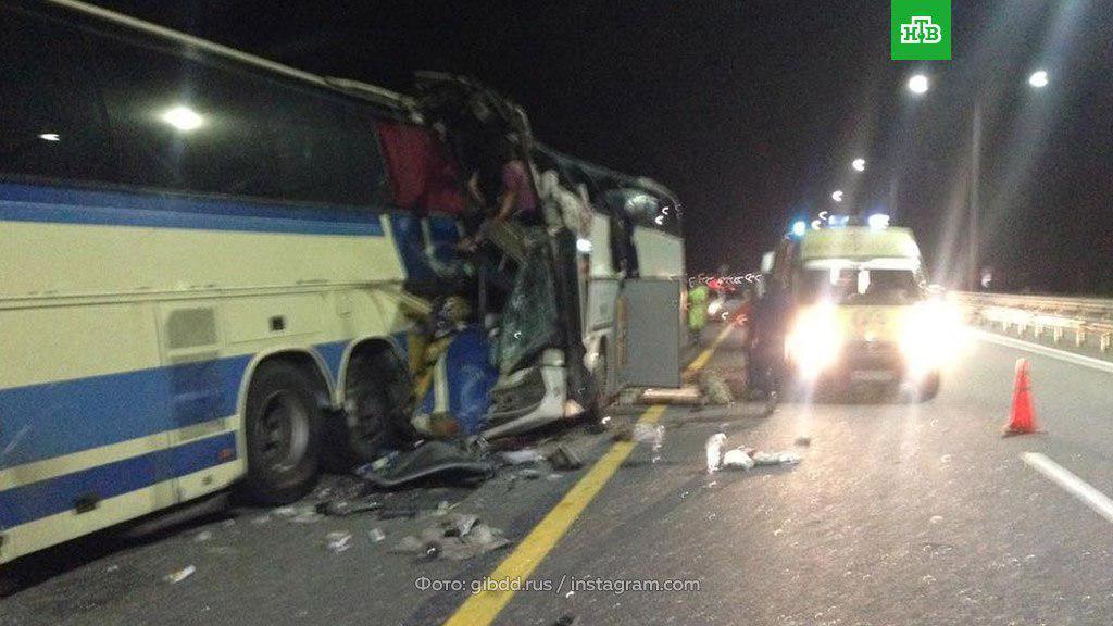 В России столкнулись два автобуса: погибли четверо, ранены десятки пассажиров. Первые фото и видео dqxikeidqxidqrant