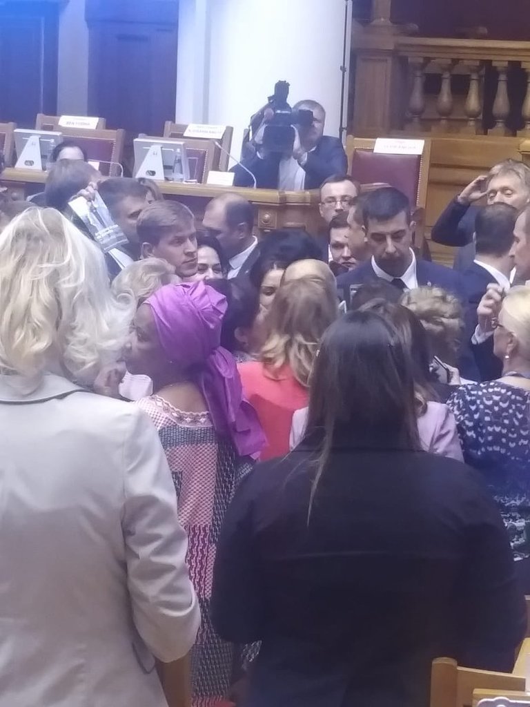 ’’А где Путин? Затоптали?’’ Президента России атаковали женщины dqxikeidqxidqeant