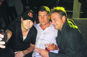         ĳ ,  䳺   .       «» (). 