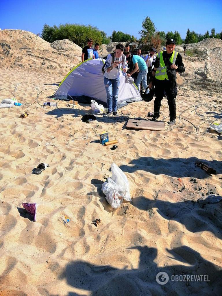 Ð’ Киеве задержали титушек в балаклавах и Ñ Ð³Ñ€Ð°Ð½Ð°Ñ‚Ð°Ð¼Ð¸