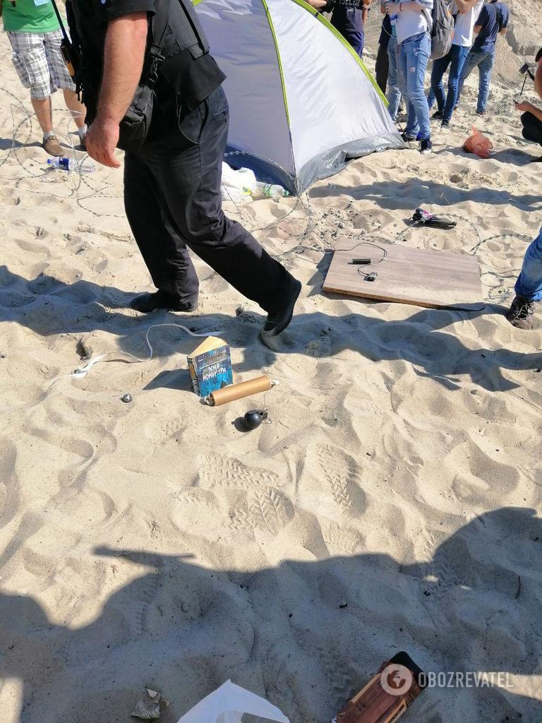 Ð’ Киеве задержали титушек в балаклавах и Ñ Ð³Ñ€Ð°Ð½Ð°Ñ‚Ð°Ð¼Ð¸