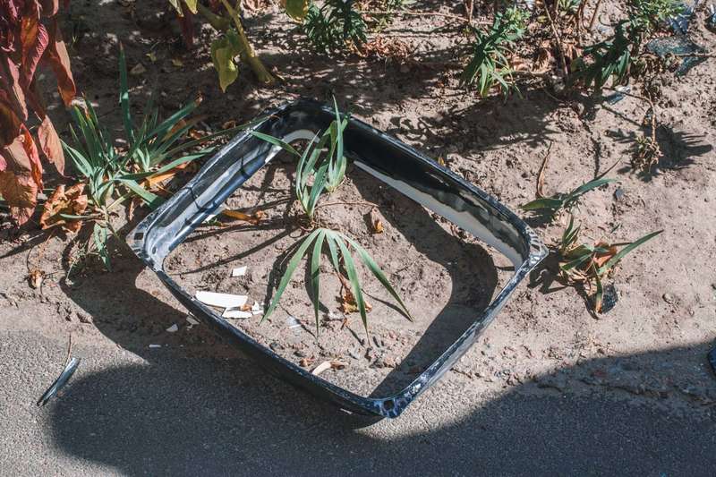 ÐŸÐ¾ ÑÐ»Ð¾Ð²Ð°Ð¼ Ð¼ÐµÑÑ‚Ð½Ñ‹Ñ… Ð¶Ð¸Ñ‚ÐµÐ»ÐµÐ¹, Ð½Ð¾Ñ‡ÑŒÑŽ Ð¾Ð½Ð¸ ÑÐ»Ñ‹ÑˆÐ°Ð»Ð¸ Ð³Ñ€Ð¾Ð¼ÐºÐ¸Ð¹ Ñ…Ð»Ð¾Ð¿Ð¾Ðº, Ð¿Ñ€Ð¾Ñ…Ð¾Ð¶Ð¸Ð¹ Ð½Ð° Ð²Ð·Ñ€Ñ‹Ð²