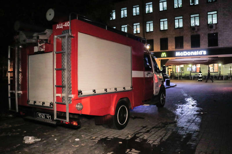 Ðа меÑÑе ÑабоÑали взÑÑвоÑеÑ
ники, кинологи, паÑÑÑлÑÐ½Ð°Ñ Ð¿Ð¾Ð»Ð¸ÑиÑ. Также дежÑÑили медики и пожаÑнÑе