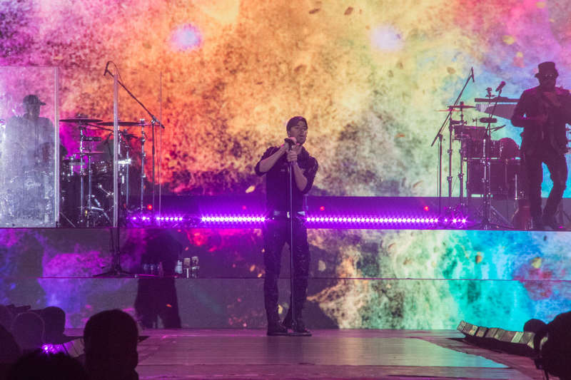 Ð’Ñе выÑтупление было фантаÑтичеÑкое Ñветовое шоу