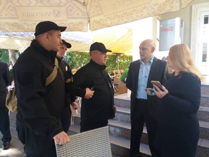 Ð’ Ð£ÐºÑ€Ð°Ð¸Ð½Ðµ Ð¾Ð±Ð»Ð¸Ð»Ð¸ Ð·ÐµÐ»ÐµÐ½ÐºÐ¾Ð¹ Ð¸Ð·Ð²ÐµÑÑ‚Ð½Ð¾Ð³Ð¾ Ñ„Ð°Ð½Ð°Ñ‚Ð° 