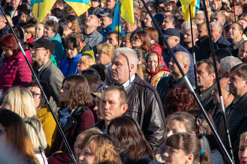 Ð ÑенÑÑ Ðиева пÑиÑли около ÑÑÑÑÑи Ñеловек dqxikeidqxidqeant