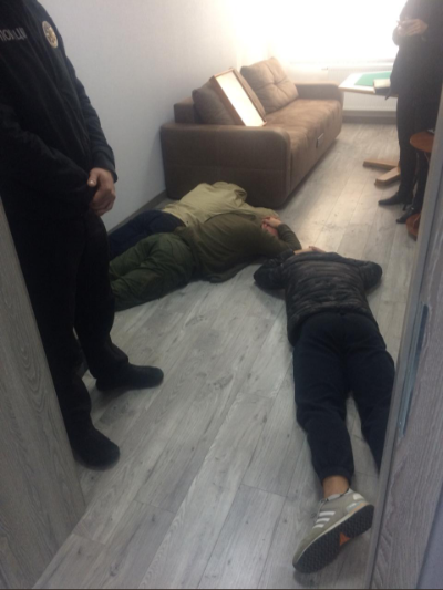 ’’ÐŸÑ€Ð¸ÐµÑ…Ð°Ð»Ð¸ Ð½Ð° Ð³Ð°ÑÑ‚Ñ€Ð¾Ð»Ð¸’’: Ð² Ð£ÐºÑ€Ð°Ð¸Ð½Ðµ Ð·Ð°Ð´ÐµÑ€Ð¶Ð°Ð»Ð¸ ÐºÑ€ÑƒÐ¿Ð½ÑƒÑŽ Ð±Ð°Ð½Ð´Ñƒ Ñ€ÐµÐ¹Ð´ÐµÑ€Ð¾Ð² dqxikeidqxidqeant