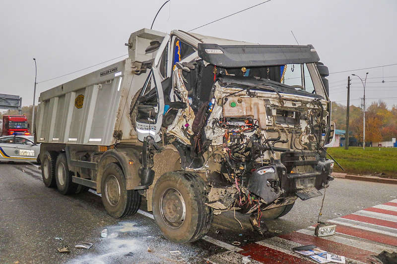 Ð’Ð¾Ð´Ð¸Ñ‚ÐµÐ»Ñ Iveco Ð³Ð¾ÑÐ¿Ð¸Ñ‚Ð°Ð»Ð¸Ð·Ð¸Ñ€Ð¾Ð²Ð°Ð»Ð¸