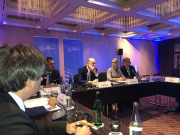 Today in @CransMontanaF, itâs been a pleasure to greet Mrs @TymoshenkoUA, former Ukrainian Prime Minister. I wish her good luck for next presidential elections in the Ukraineâ¬. dqxikeidqxidqrant