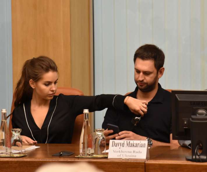 Любовь в Верховной Раде: нардепы отметились тремя громкими служебными романами dqxikeidqxidqrant