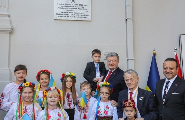 ÐŸÐ¾Ñ€Ð¾ÑˆÐµÐ½ÐºÐ¾ Ð¿Ñ€Ð¸Ð±Ñ‹Ð» Ð² Ð¢ÑƒÑ€Ñ†Ð¸ÑŽ: Ð¿Ð¾Ð´Ñ€Ð¾Ð±Ð½Ð¾ÑÑ‚Ð¸ Ð¸ÑÑ‚Ð¾Ñ€Ð¸Ñ‡ÐµÑÐºÐ¾Ð³Ð¾ Ð²Ð¸Ð·Ð¸Ñ‚Ð°