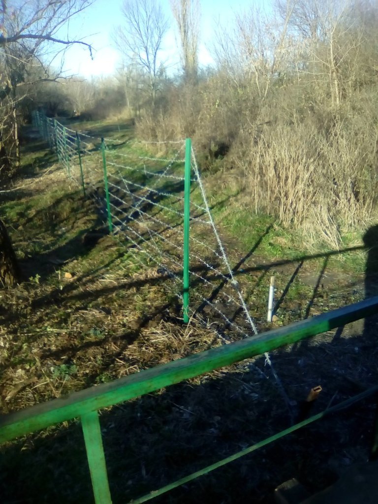 РоÑÑÐ¸Ñ Ð¾Ñ‚Ð´ÐµÐ»Ð¸Ð»Ð°ÑÑŒ забором от ’’ЛÐÐ ’’: опубликованы фото