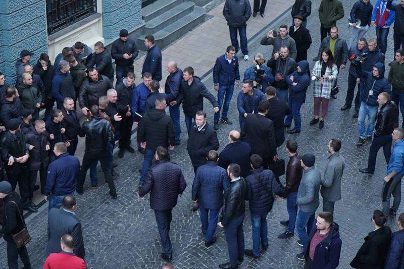 Ð¢Ð¸Ð¼Ð¾ÑˆÐµÐ½ÐºÐ¾ Ð½Ð° Ð‘ÑƒÐºÐ¾Ð²Ð¸Ð½Ðµ Ð²ÑÑ‚Ñ€ÐµÑ‚Ð¸Ð»Ð¸ Ð¿Ð¸ÐºÐµÑ‚Ð¾Ð¼.  Ð¿Ñ€Ð¾Ð¸Ð·Ð¾ÑˆÐ»Ð° Ð´Ñ€Ð°ÐºÐ° dqxikeidqxidqrant