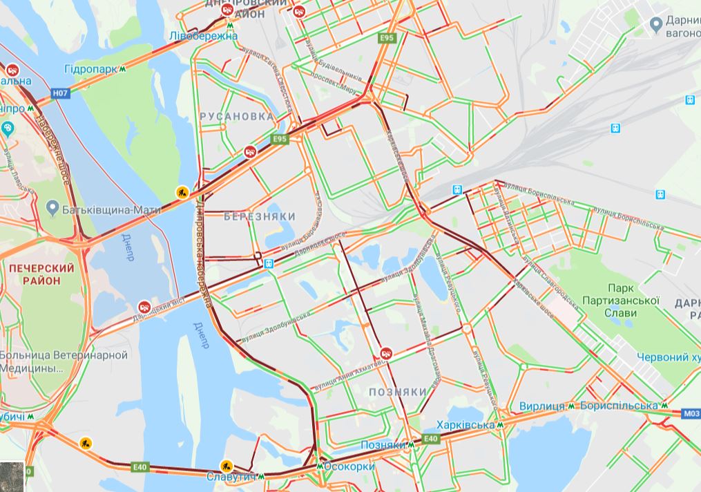 Советуем воздержаться от поездок на личном транспорте Советуем воздержаться от поездок на личном транспорте