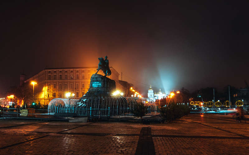 Также на плоÑади ÑÑÑÐ°Ð½Ð¾Ð²Ð»ÐµÐ½Ñ Ð¸ дÑÑгие ÑлеменÑÑ Ð½Ð¾Ð²Ð¾Ð³Ð¾Ð´Ð½ÐµÐ³Ð¾ гоÑодка