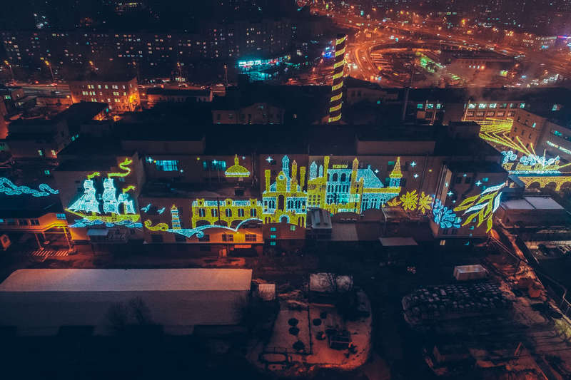 Ð¡ÐºÐ°Ð·Ð¾Ñ‡Ð½Ñ‹Ð¹ Ð³Ð¾Ñ€Ð¾Ð´ Ð½Ð° Ñ„Ð¾Ð½Ðµ Ñ†ÐµÑ…Ð¾Ð²