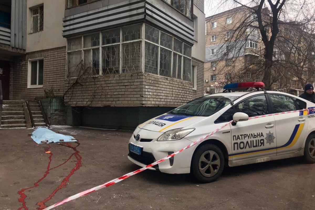 ÑамоÑбийÑÑво, ÑÑиÑид, балкон, пенÑионеÑка поконÑила Ñ Ñобой, Ð´ÐµÐ½Ñ ÑвÑÑого Ð½Ð¸ÐºÐ¾Ð»Ð°Ñ dqxikeidqxidqeant