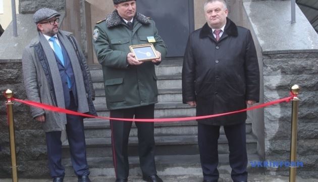     : 2 ,   dqxikeidqxidqrant